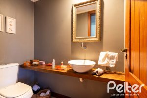 Casa em Condomínio à venda com 315m², 3 dormitórios, 3 suítes, 4 vagas, no bairro Cavalhada em PORTO ALEGRE