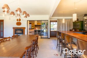 Casa em Condomínio à venda com 315m², 3 dormitórios, 3 suítes, 4 vagas, no bairro Cavalhada em PORTO ALEGRE