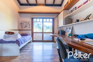 Casa em Condomínio à venda com 315m², 3 dormitórios, 3 suítes, 4 vagas, no bairro Cavalhada em PORTO ALEGRE