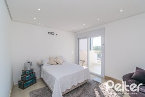 Casa em Condomínio à venda com 349m², 5 dormitórios, 5 suítes, 4 vagas, no bairro Terra Ville em PORTO ALEGRE