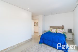 Casa em Condomínio à venda com 349m², 5 dormitórios, 5 suítes, 4 vagas, no bairro Terra Ville em PORTO ALEGRE