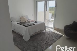 Casa em Condomínio à venda com 349m², 5 dormitórios, 5 suítes, 4 vagas, no bairro Terra Ville em PORTO ALEGRE