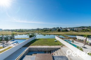 Casa em Condomínio à venda com 349m², 5 dormitórios, 5 suítes, 4 vagas, no bairro Terra Ville em PORTO ALEGRE