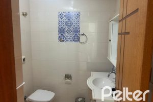 Apartamento à venda com 69m², 2 dormitórios, 1 vaga, no bairro Cristal em Porto Alegre