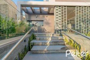 Apartamento à venda com 143m², 3 dormitórios, 1 suíte, 2 vagas, no bairro Tristeza em PORTO ALEGRE