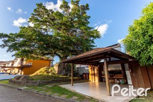 Casa em Condomínio à venda com 98m², 3 dormitórios, 1 suíte, 2 vagas, no bairro Espírito Santo em Porto Alegre