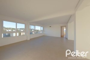Apartamento à venda com 143m², 3 dormitórios, 1 suíte, 2 vagas, no bairro Tristeza em PORTO ALEGRE