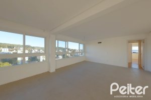 Apartamento à venda com 143m², 3 dormitórios, 1 suíte, 2 vagas, no bairro Tristeza em PORTO ALEGRE