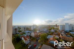 Apartamento à venda com 143m², 3 dormitórios, 1 suíte, 2 vagas, no bairro Tristeza em PORTO ALEGRE