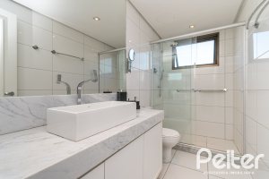 Apartamento à venda com 143m², 3 dormitórios, 1 suíte, 2 vagas, no bairro Tristeza em PORTO ALEGRE