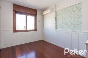 Cobertura à venda com 213m², 3 dormitórios, 1 suíte, 1 vaga, no bairro Tristeza em Porto Alegre