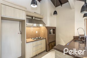 Cobertura à venda com 213m², 3 dormitórios, 1 suíte, 1 vaga, no bairro Tristeza em Porto Alegre