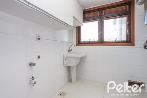 Cobertura à venda com 213m², 3 dormitórios, 1 suíte, 1 vaga, no bairro Tristeza em Porto Alegre