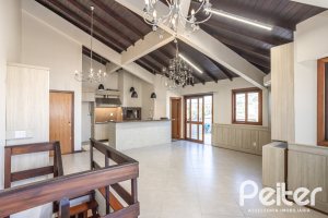 Cobertura à venda com 213m², 3 dormitórios, 1 suíte, 1 vaga, no bairro Tristeza em Porto Alegre