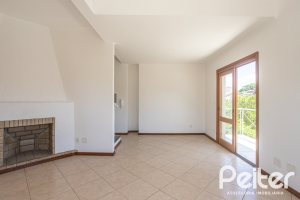 Casa em Condomínio à venda com 193m², 3 dormitórios, 1 suíte, 2 vagas, no bairro Nonoai em Porto Alegre