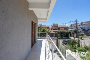 Casa em Condomínio à venda com 193m², 3 dormitórios, 1 suíte, 2 vagas, no bairro Nonoai em Porto Alegre