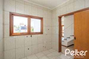 Casa em Condomínio à venda com 193m², 3 dormitórios, 1 suíte, 2 vagas, no bairro Nonoai em Porto Alegre