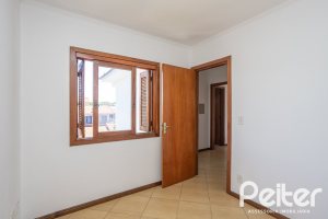 Casa em Condomínio à venda com 193m², 3 dormitórios, 1 suíte, 2 vagas, no bairro Nonoai em Porto Alegre