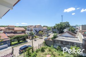 Casa em Condomínio à venda com 193m², 3 dormitórios, 1 suíte, 2 vagas, no bairro Nonoai em Porto Alegre