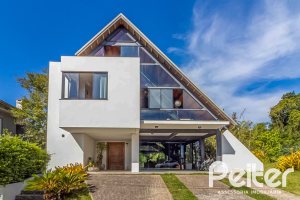 Casa em Condomínio à venda com 395m², 4 dormitórios, 4 suítes, 4 vagas, no bairro Alphaville em PORTO ALEGRE