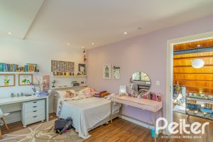 Casa em Condomínio à venda com 395m², 4 dormitórios, 4 suítes, 4 vagas, no bairro Alphaville em PORTO ALEGRE