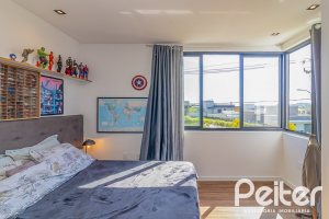 Casa em Condomínio à venda com 395m², 4 dormitórios, 4 suítes, 4 vagas, no bairro Alphaville em PORTO ALEGRE