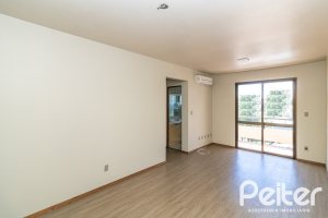 Apartamento à venda com 70m², 2 dormitórios, 1 vaga, no bairro Tristeza em Porto Alegre