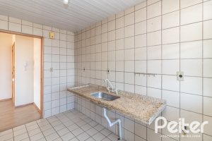 Apartamento à venda com 70m², 2 dormitórios, 1 vaga, no bairro Tristeza em Porto Alegre