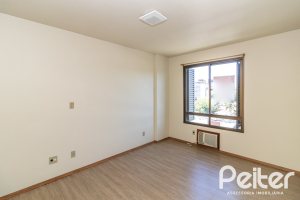 Apartamento à venda com 70m², 2 dormitórios, 1 vaga, no bairro Tristeza em Porto Alegre