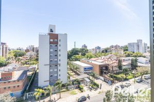 Apartamento à venda com 70m², 2 dormitórios, 1 vaga, no bairro Tristeza em Porto Alegre