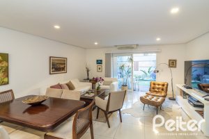 Casa em Condomínio à venda com 189m², 3 dormitórios, 1 suíte, 3 vagas, no bairro Tristeza em Porto Alegre