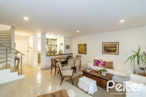 Casa em Condomínio à venda com 189m², 3 dormitórios, 1 suíte, 3 vagas, no bairro Tristeza em Porto Alegre