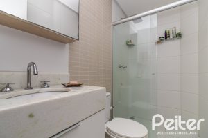 Casa em Condomínio à venda com 189m², 3 dormitórios, 1 suíte, 3 vagas, no bairro Tristeza em Porto Alegre