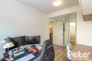 Casa em Condomínio à venda com 189m², 3 dormitórios, 1 suíte, 3 vagas, no bairro Tristeza em Porto Alegre