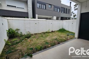 Casa em Condomínio à venda com 216m², 3 dormitórios, 3 suítes, 2 vagas, no bairro Ipanema em Porto Alegre