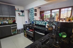 Casa em Condomínio à venda com 229m², 3 dormitórios, 3 suítes, 4 vagas, no bairro Cristal em Porto Alegre