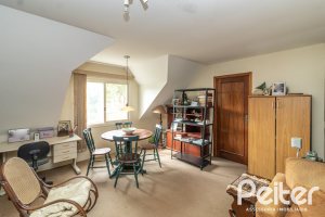 Casa em Condomínio à venda com 293m², 3 dormitórios, 1 suíte, 2 vagas, no bairro Tristeza em Porto Alegre