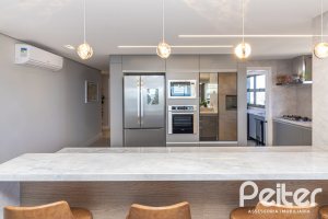 Apartamento à venda com 217m², 3 dormitórios, 3 suítes, 3 vagas, no bairro Tristeza em PORTO ALEGRE
