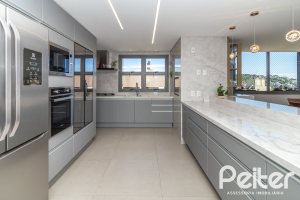 Apartamento à venda com 217m², 3 dormitórios, 3 suítes, 3 vagas, no bairro Tristeza em PORTO ALEGRE