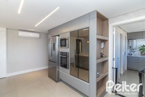 Apartamento à venda com 217m², 3 dormitórios, 3 suítes, 3 vagas, no bairro Tristeza em PORTO ALEGRE