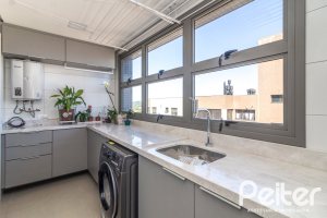 Apartamento à venda com 217m², 3 dormitórios, 3 suítes, 3 vagas, no bairro Tristeza em PORTO ALEGRE