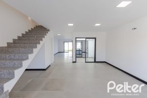 Casa à venda com 180m², 3 dormitórios, 1 suíte, 2 vagas, no bairro Ipanema em Porto Alegre