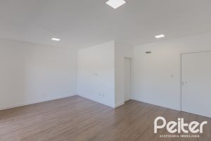 Casa à venda com 180m², 3 dormitórios, 1 suíte, 2 vagas, no bairro Ipanema em Porto Alegre