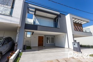 Casa em Condomínio à venda com 150m², 3 dormitórios, 3 suítes, 2 vagas, no bairro Ipanema em Porto Alegre