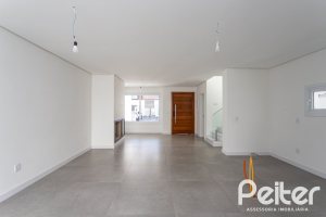 Casa em Condomínio à venda com 150m², 3 dormitórios, 3 suítes, 2 vagas, no bairro Ipanema em Porto Alegre