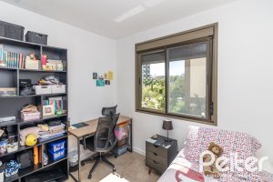 Apartamento à venda com 89m², 3 dormitórios, 1 suíte, 1 vaga, no bairro Ipanema em PORTO ALEGRE