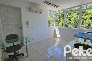 Comercial à venda com 41m², no bairro Tristeza em Porto Alegre