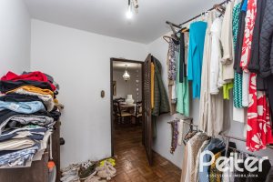 Casa à venda com 280m², 3 dormitórios, 1 suíte, 4 vagas, no bairro Tristeza em Porto Alegre