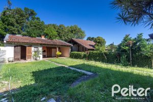 Casa à venda com 171m², 3 dormitórios, 1 suíte, no bairro Ipanema em Porto Alegre