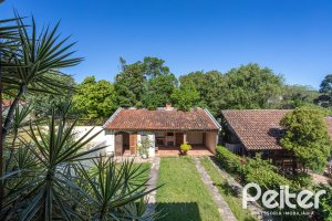 Casa à venda com 171m², 3 dormitórios, 1 suíte, no bairro Ipanema em Porto Alegre